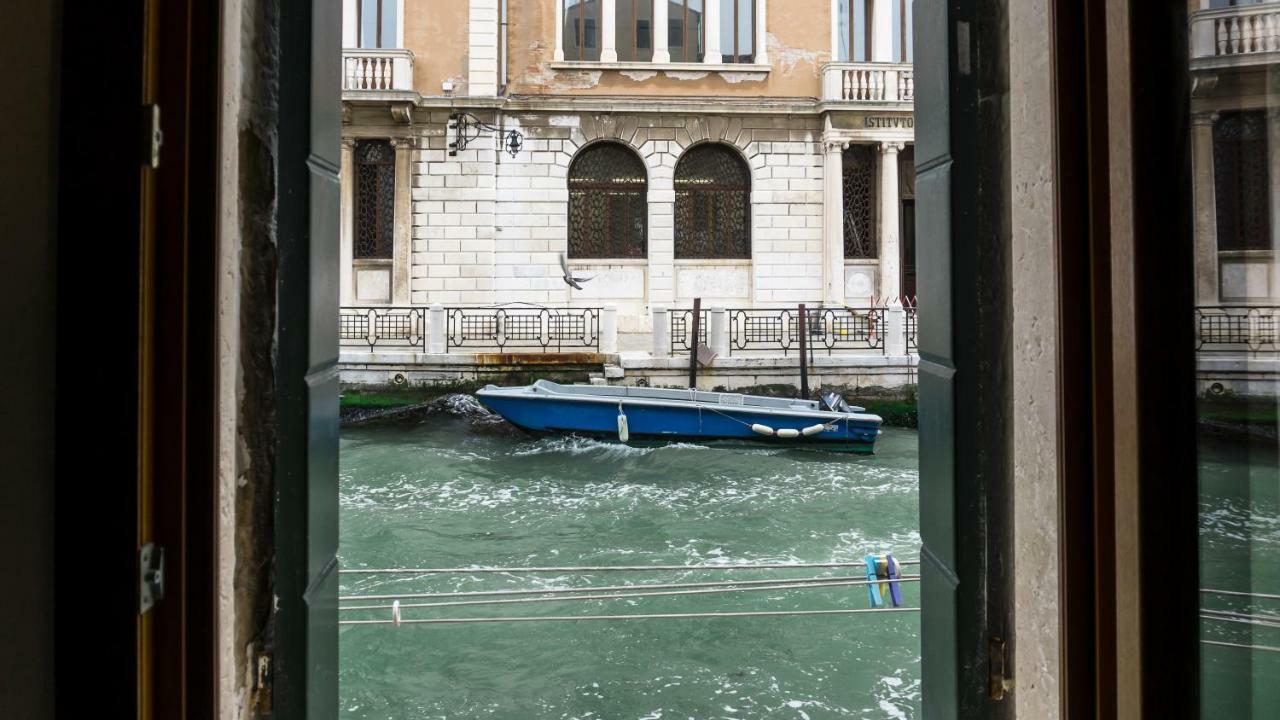 La Gondola - beautiful canal view Venezia Esterno foto